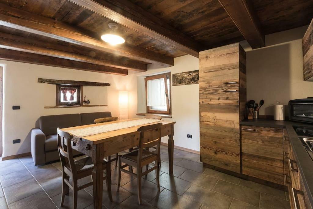 Ferienwohnung Vecchio Fienile Aosta Exterior foto