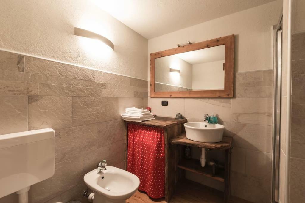 Ferienwohnung Vecchio Fienile Aosta Exterior foto